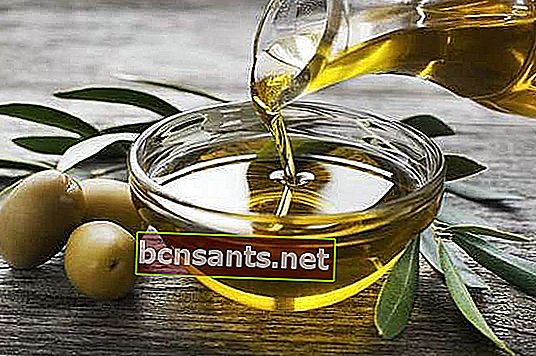 i benefici dell'olio d'oliva per il viso
